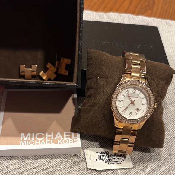 Michael Kors Rose Gold Crystal-Trim Link Watch main image 5
